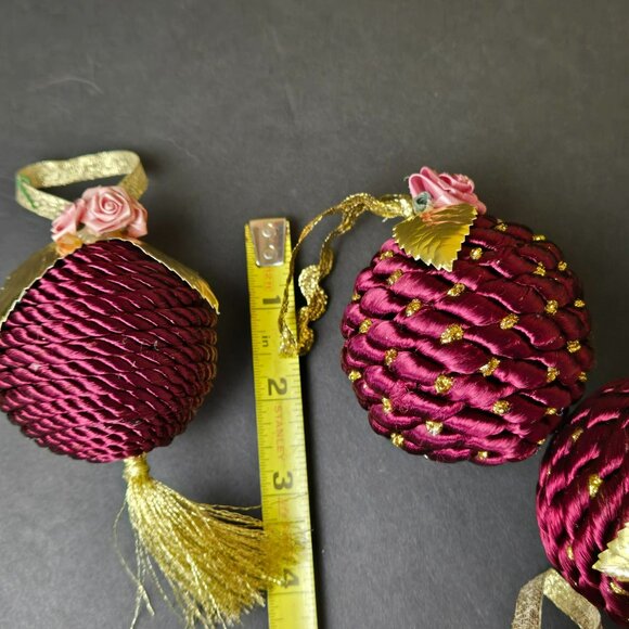 Set Of 11 Burgundy Gold Rose Tassel Christmas Ornaments Fabric Wrapped Elegant - Picture 7 of 8